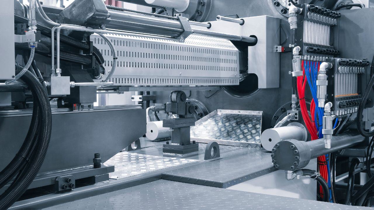 Selecting the Right Up-and-Coming Data Analytics Vendor for Overall Equipment Effectiveness (OEE)